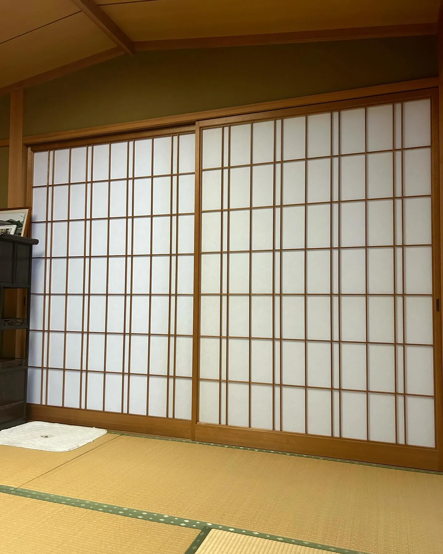 福山市久松台で障子の張替です。